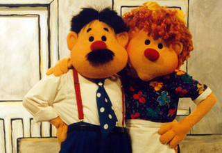 Big Comfy Couch_Pa Foley2